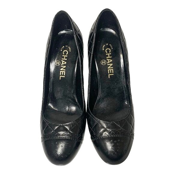 Chanel Black Quilted Leather Pumps Perforated CC Logo Size 39 EU High Heels - Picture 2 of 13